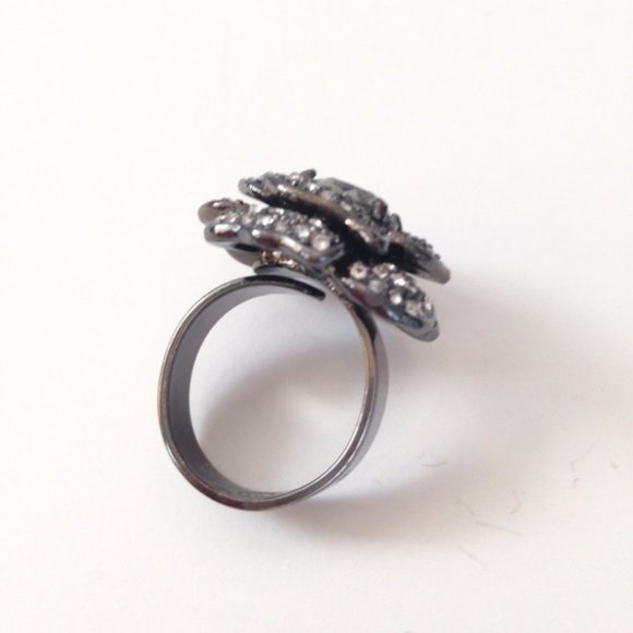 Stella & Dot | ‘Vintage' Retired Pavé Crystal Hematite Belle Fleur Cocktail - Picture 6 of 9